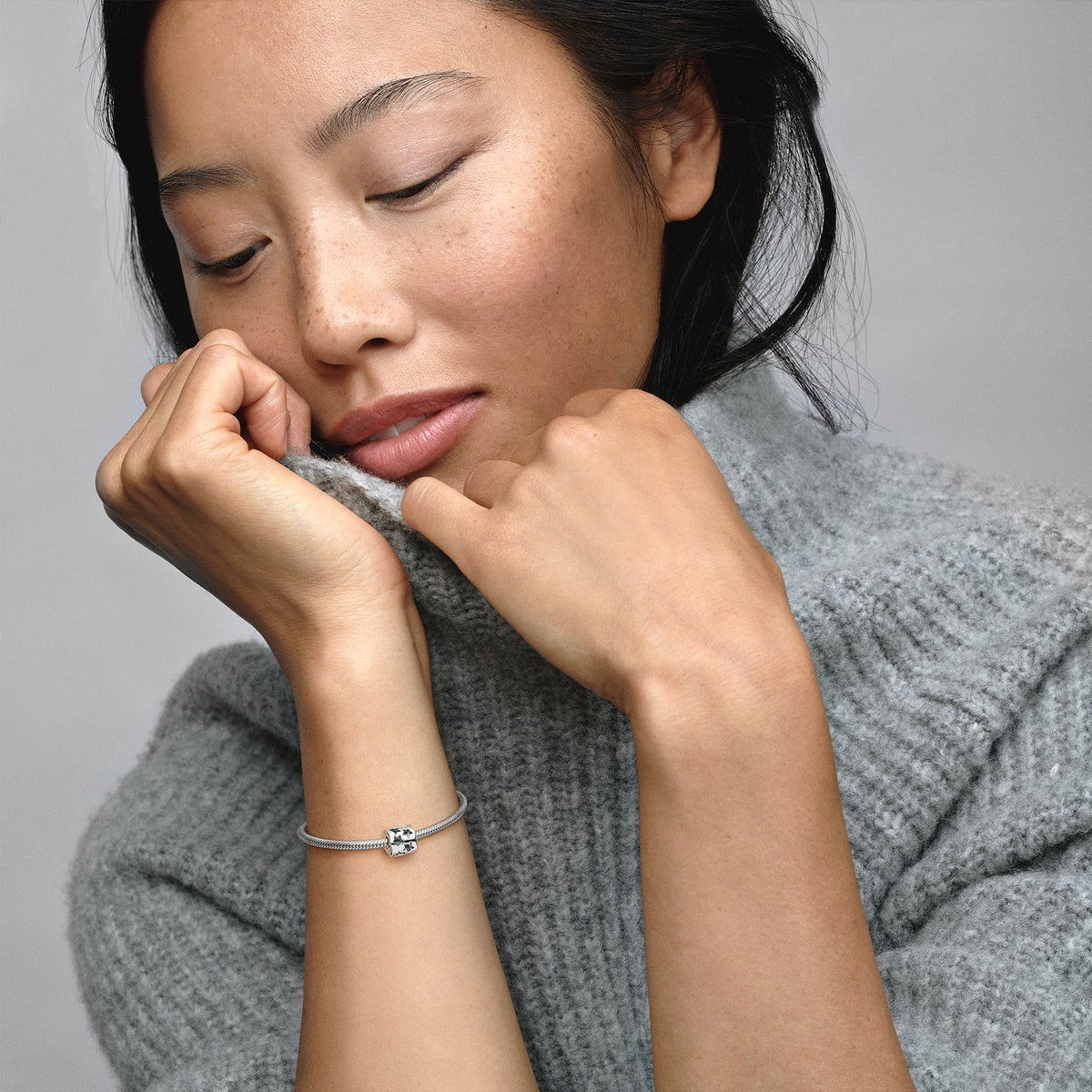 Charm – Sterling Silver – Cut-out Sparkling Star