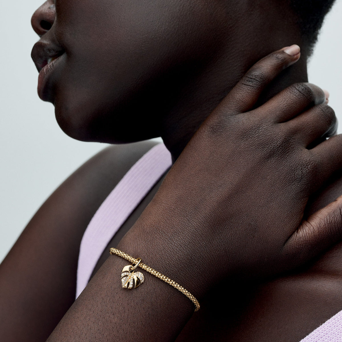 Dangle Charm – 14k Gold-Plated – Sparkling Monstera Leaf