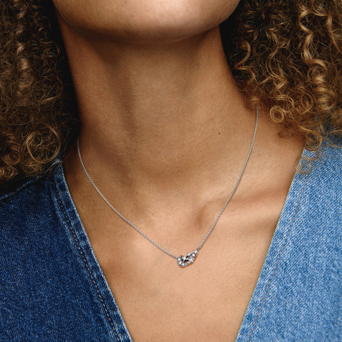 Necklace – Sterling Silver – Sparkling Moon & Star Collier