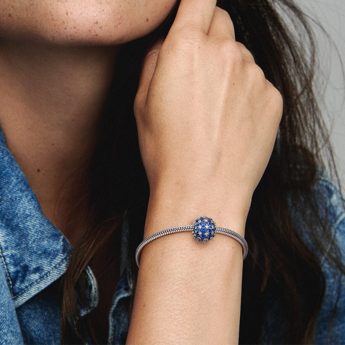 Charm – Sterling Silver – Sparkling Pavé Round Blue