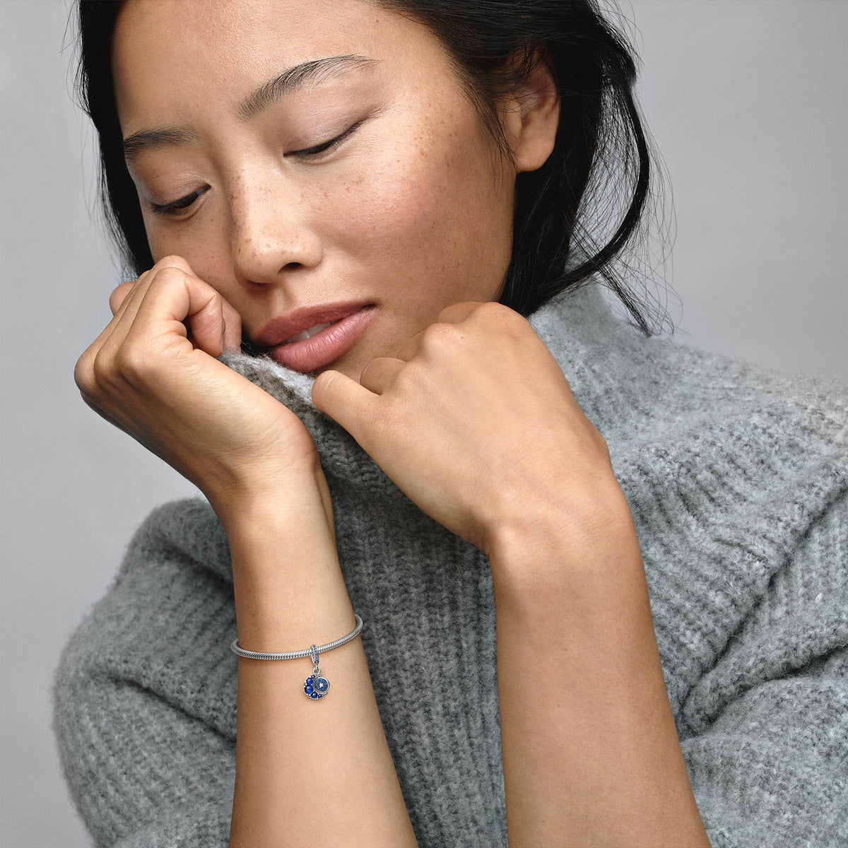 Dangle Charm – Sterling Silver – Sparkling Moon Spinning