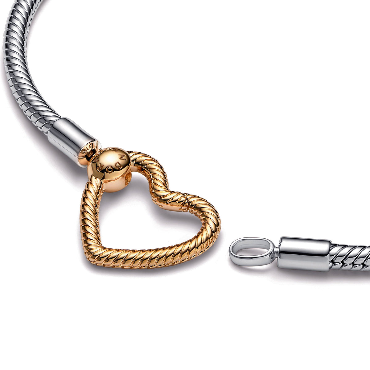 Chain Bracelet – 14k Gold-Plated – Pandora Moments Heart Closure Snake