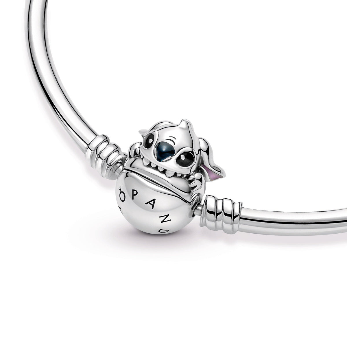Bangle – Sterling Silver – Pandora Moments Disney Stitch Biting Clasp