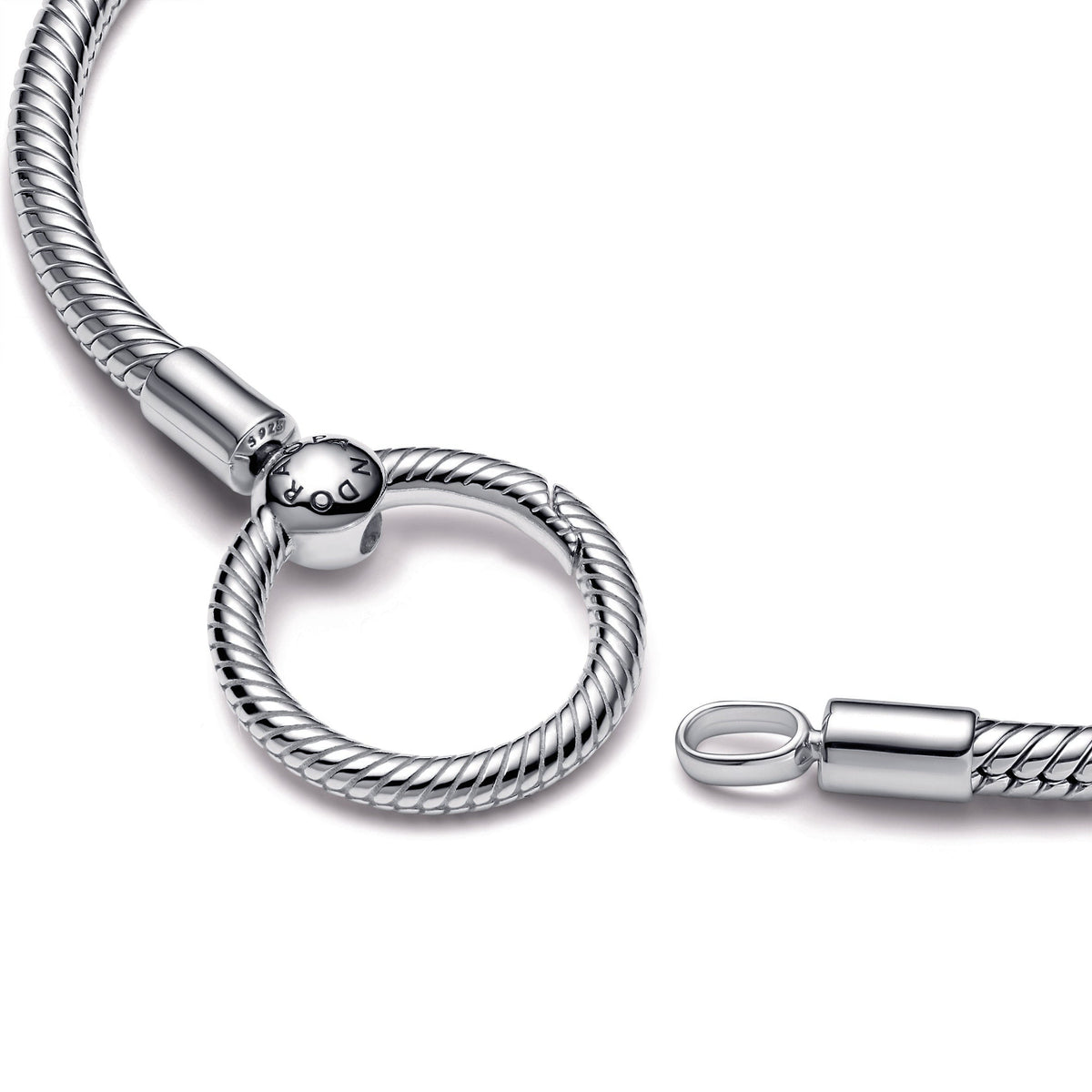 Chain Bracelet – Sterling Silver – Pandora Moments O Closure Snake
