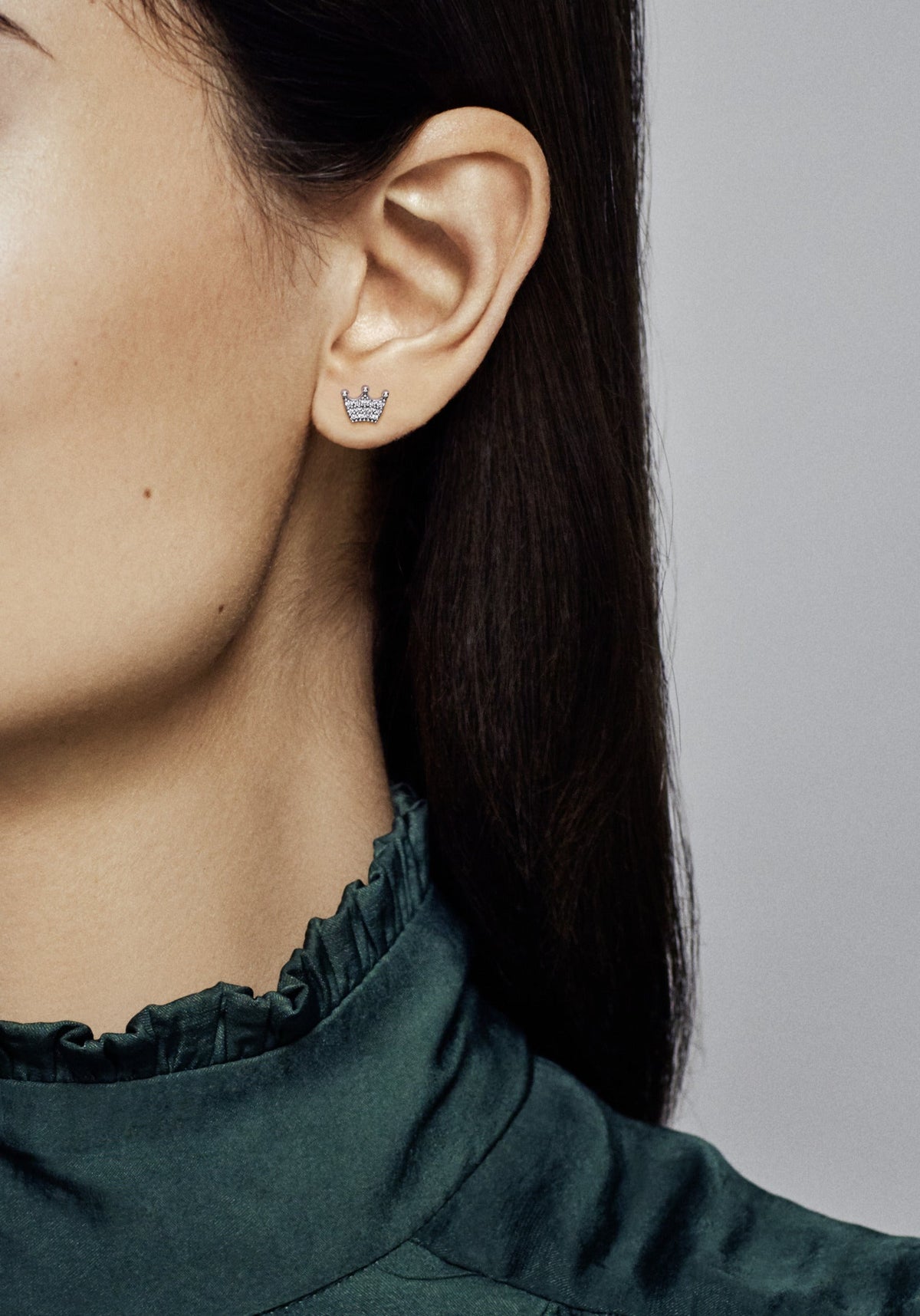Stud Earrings – Sterling Silver – Crown