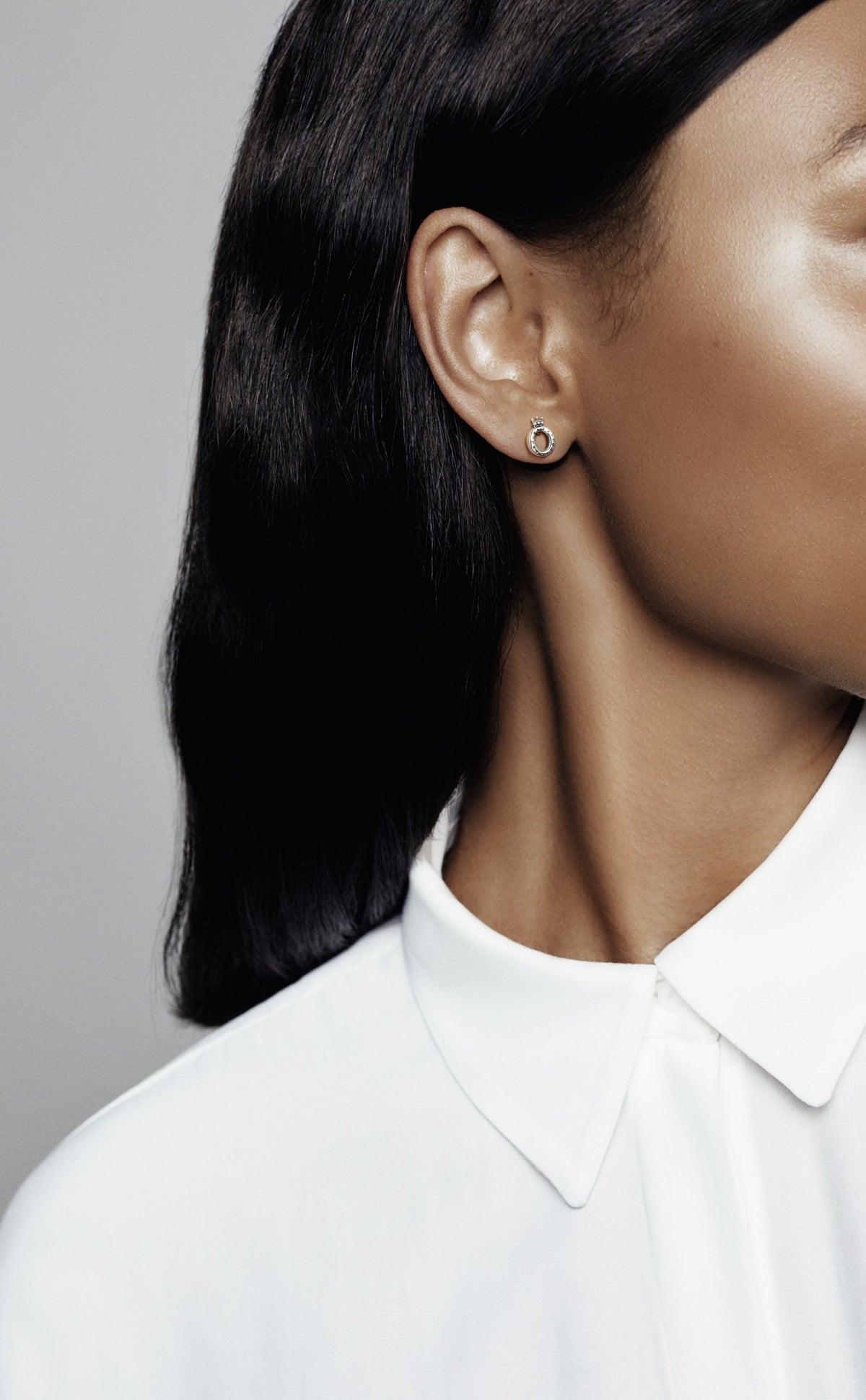 Stud Earrings – Sterling Silver – Polished Crown O