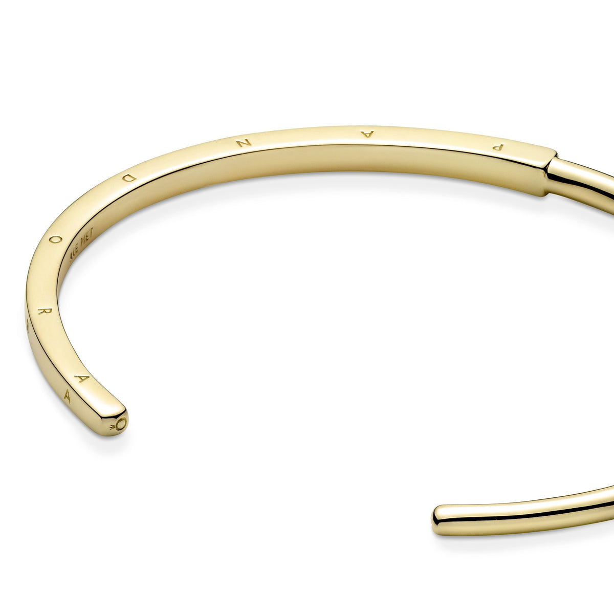 Bangle – 14k Gold-Plated – Pandora Signature I-D (Open)