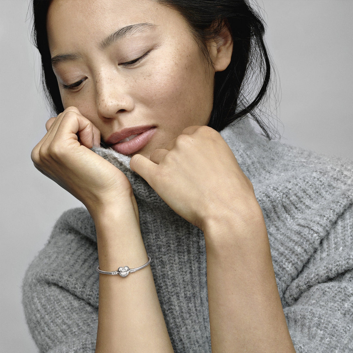 Chain Bracelet – Sterling Silver – Pandora Moments Heart Clasp Snake