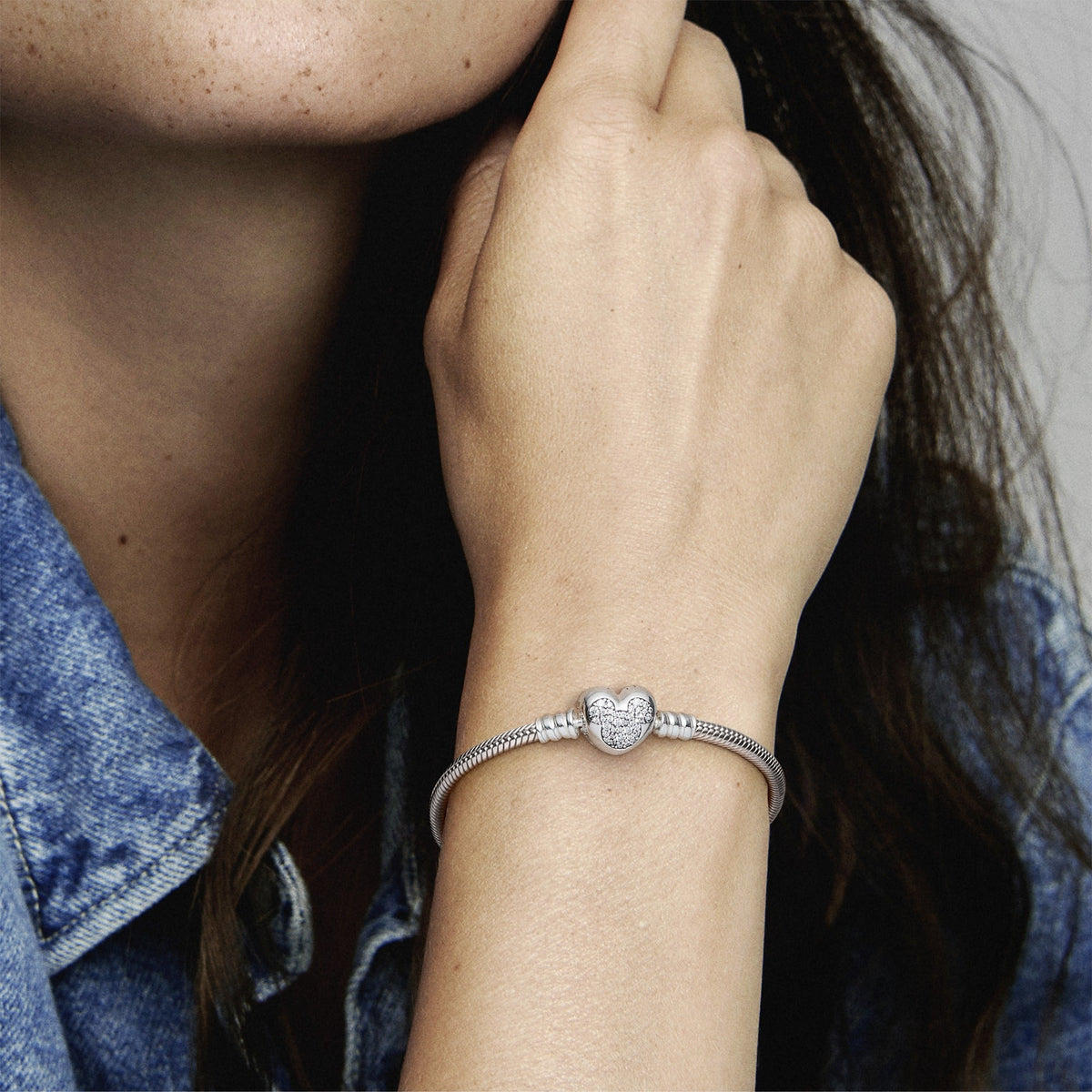 Chain Bracelet – Sterling Silver – Disney Pandora Moments Mickey Mouse Heart Clasp Snake