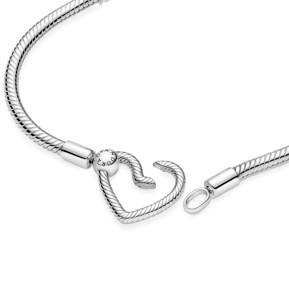 Chain Bracelet – Sterling Silver – Pandora Moments Heart Closure Snake