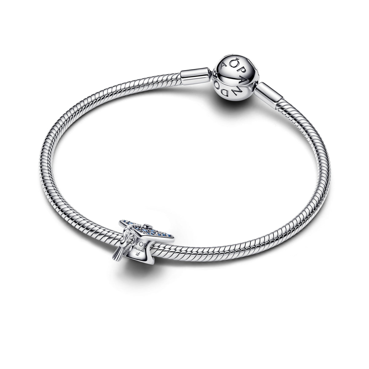 Charm – Sterling Silver – Sparkling Blue 2026 Graduation Cap