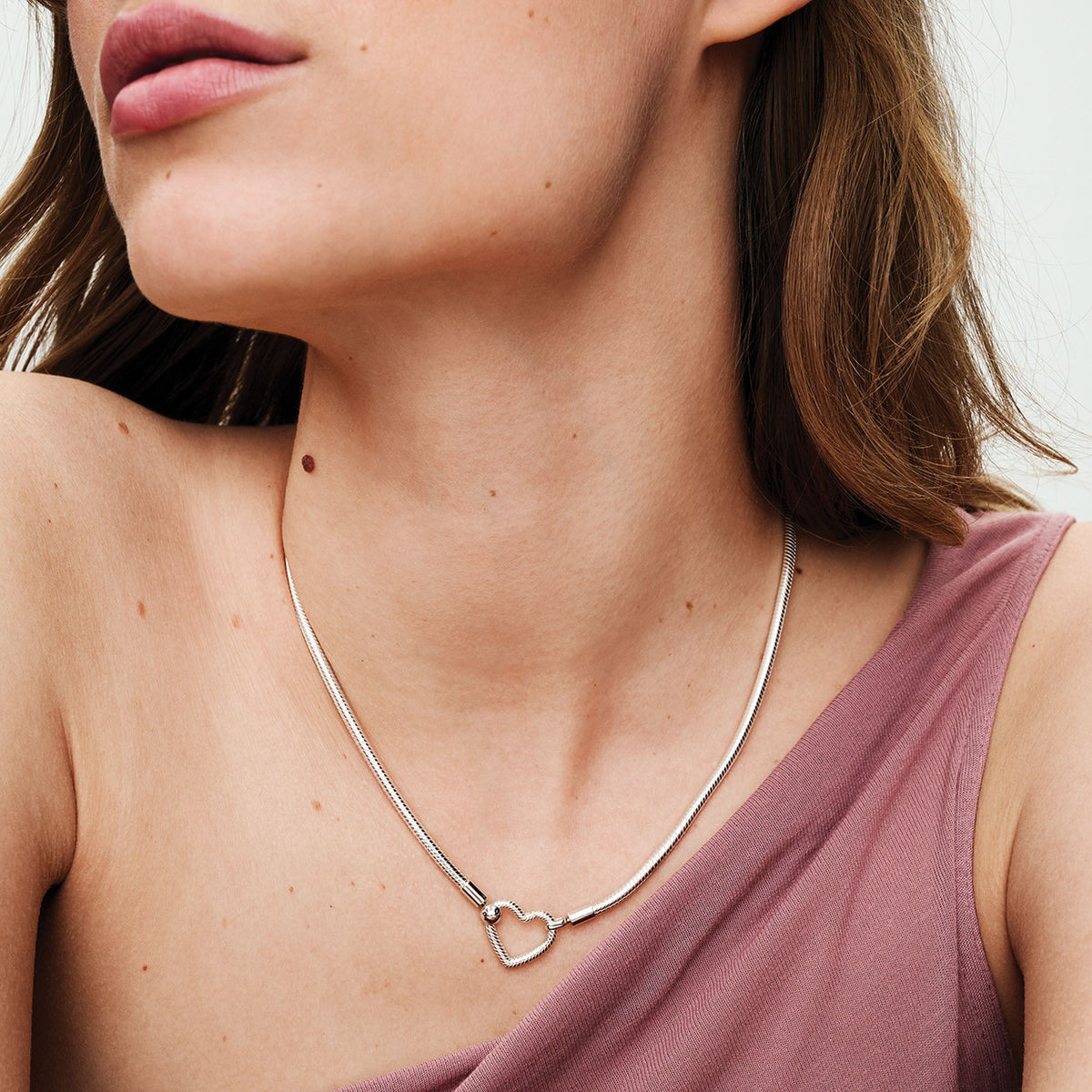 Chain Necklace – Sterling Silver – Heart Closure Snake