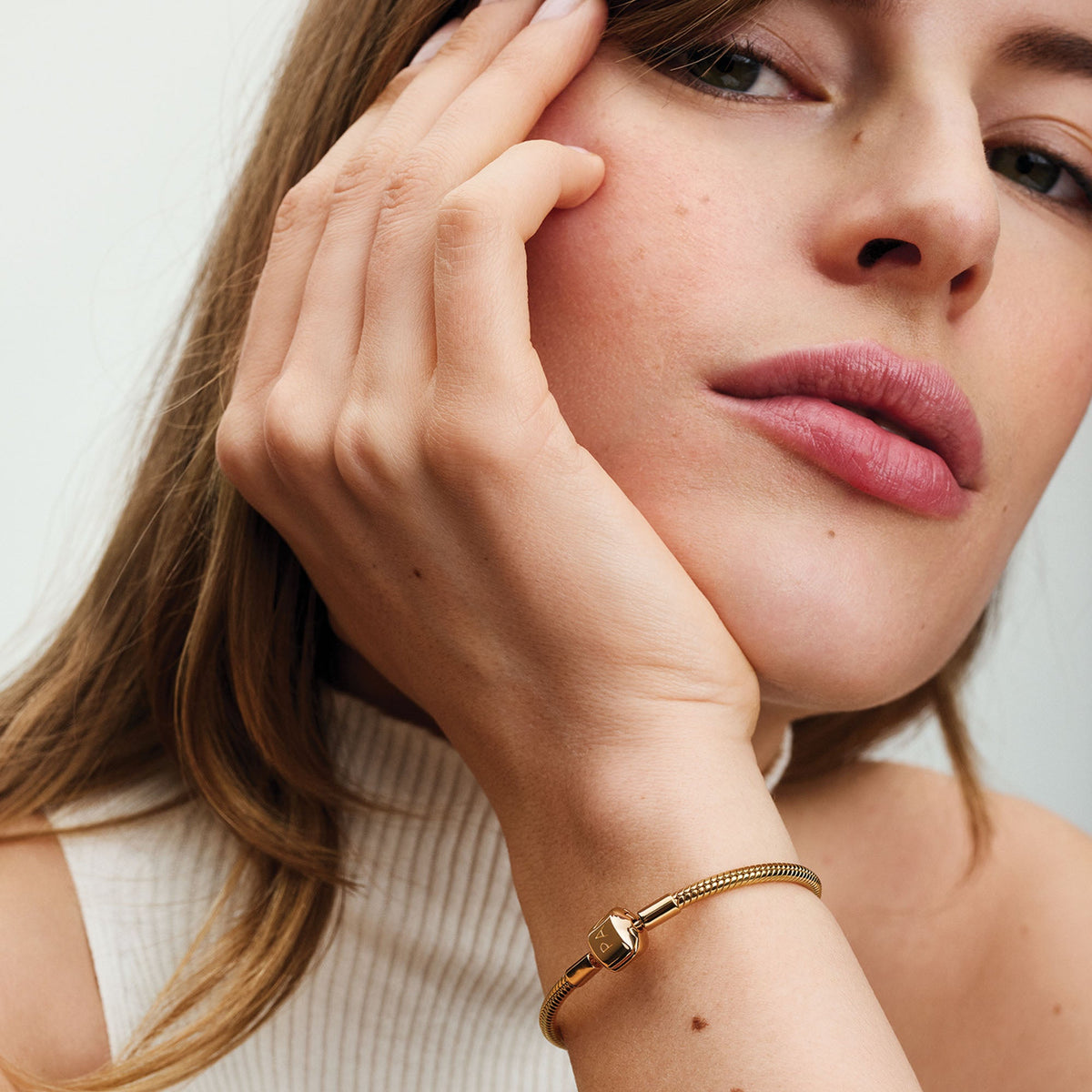 Chain Bracelet – 14k Gold-Plated – Barrel Clasp Snake