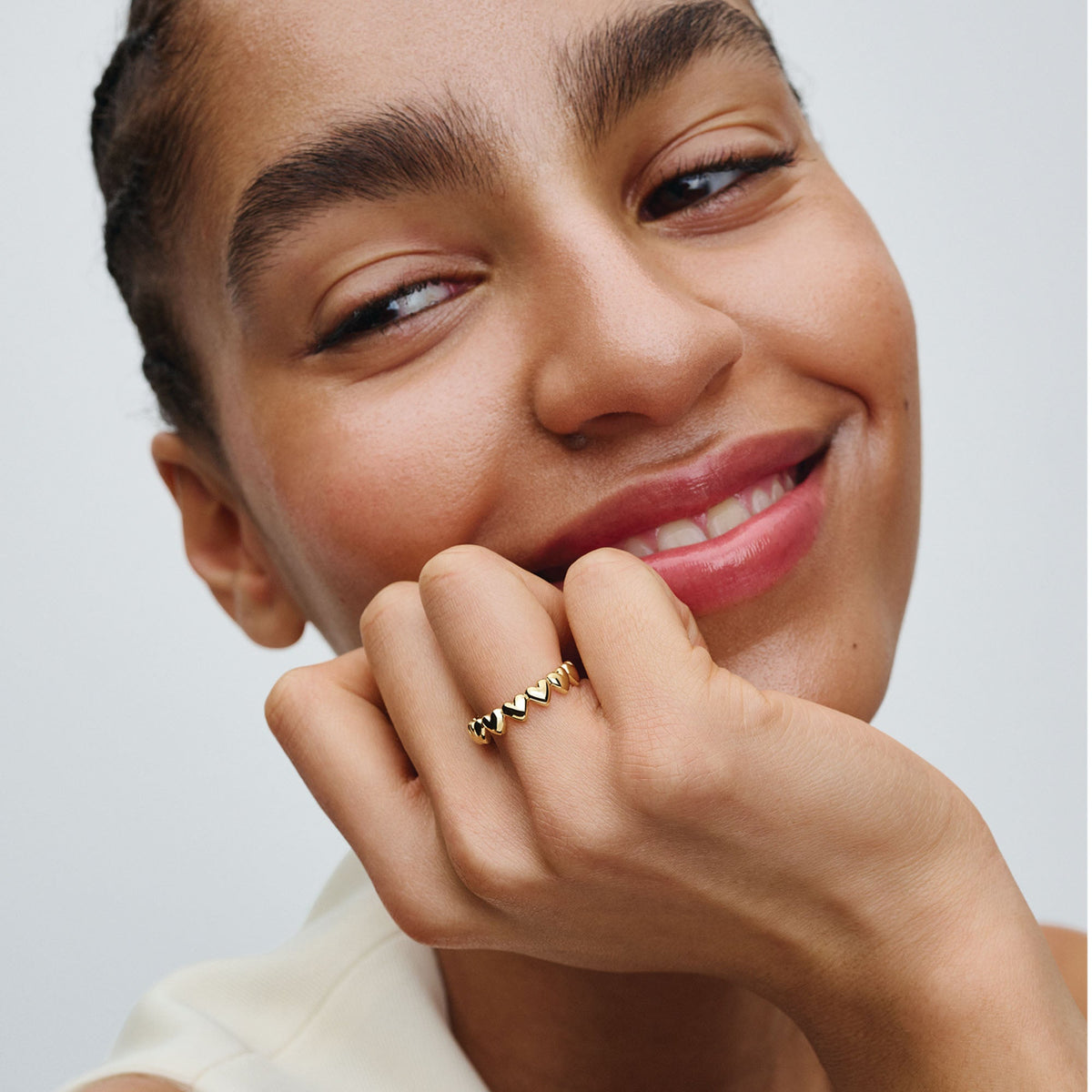 Ring – 14k Gold-Plated – Row of Hearts