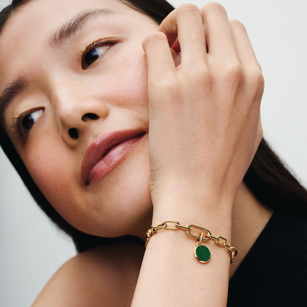 Charm – 14k Gold-Plated – Green Engravable Mini Medallion